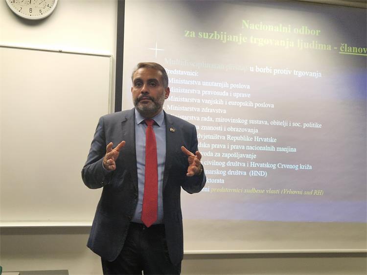 Slika /slike/Foto vijesti 2023/Naslovna-FPZG.jpg